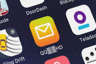 London, Büyük Britanya - 02 Ekim 2018: ekran görüntüsü Qqhd hareket eden app Tencent teknolojisi (Beijing) bir iphone simgesine Ltd. Şti.. 