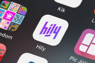 London, Büyük Britanya - 02 Ekim 2018: ekran görüntüsü Hily Corp.'ın mobil uygulaması Hily - en iyi yeni App Dating.