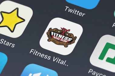 London, Büyük Britanya - 02 Ekim 2018: Close-up bir iphone Fitness hayati Club Zauchen simgesine Netpulse Inc.