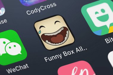 London, Büyük Britanya - 02 Ekim 2018: ekran görüntüsü komik kutusu All-in-1, komik resimler, Şakalar Quotes mobil app iphone üzerinde Chunlu Yan simgesinden.