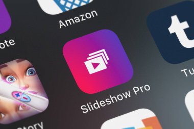 London, Büyük Britanya - 01 Ekim 2018: slayt gösterisi Pro telefon--dan app Asn Group Llc bir iphone ekranında.
