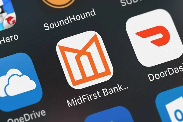 London Wielka Brytania Października 2018 Midfirst Bank Mobile Aplikacji Mobilnej — Zdjęcie stockowe