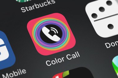 London, Büyük Britanya - 02 Ekim 2018: yakın renk dediğimiz - Nadeem Munawar renk telefon simgesinden bir iphone üzerinde.
