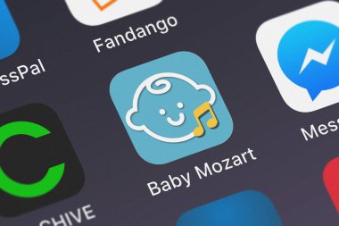 London, Büyük Britanya - 02 Ekim 2018: ekran görüntüsü, Deedal Studios Incâ™ s hareket eden app bebek Mozart - çocukların müzik.