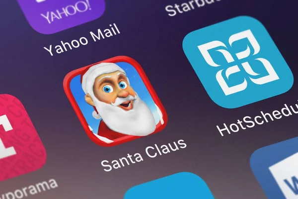 Лондон Великобритания October 2018 Santa Claus Christmas Game Mobile App — стоковое фото