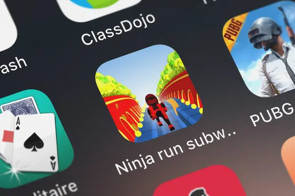 Лондон Великобритания Октября 2018 Года Икона Мобильного Приложения Ninja Работает — стоковое фото