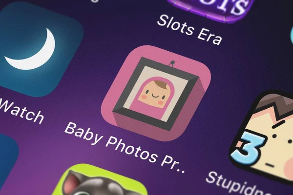London, Büyük Britanya - 01 Ekim 2018: Screenshot-in bebek fotoğraf Pro: oluşturmak gebelik Pics yakalamak hareket eden app iphone üzerinde Toto Ventures A.ş simgesinden.