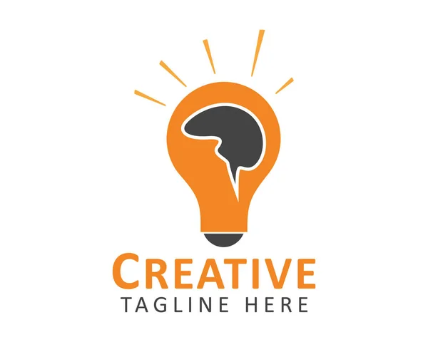 Logo Creative Idea. Cervello umano sul simbolo della lampadina . — Vettoriale Stock