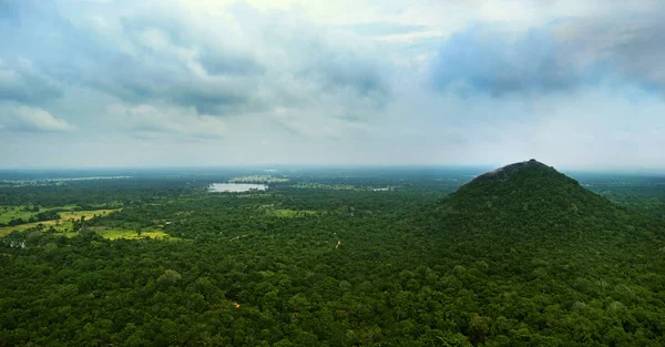 Pool on the upper palace Sigiriya, Ceylon. — Stock Photo, Image