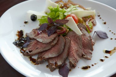 Restorandan yemek. et