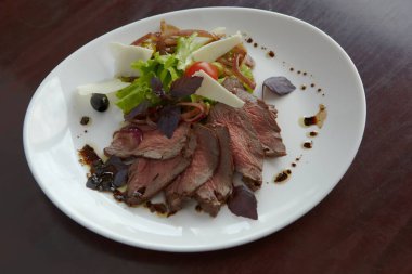 Restorandan yemek. et