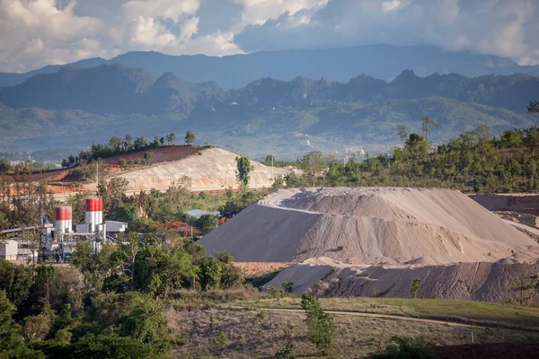 Цей Завод Переробка Бетону Розташований Горах Таїланду — стокове фото