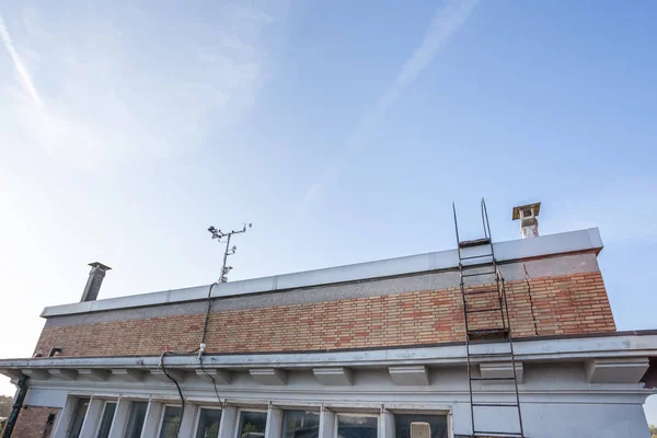 Střeše Budovy Staré Nouzové Schodiště — Stock fotografie