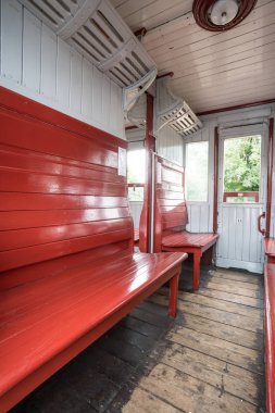 Eski bir merkezinde eski bir tren var