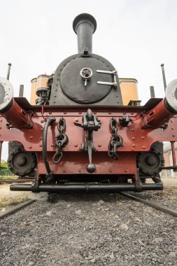 Bu bağlantı demir bir trenin yakından içinde