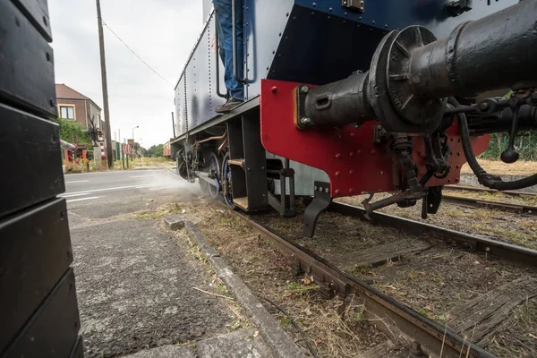 Eski bir merkezinde eski bir tren var