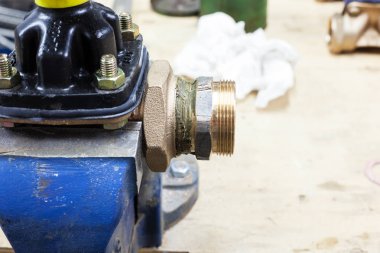 arasında benchfix için su ile kenevir ve beyinameliyatı MANŞONLA