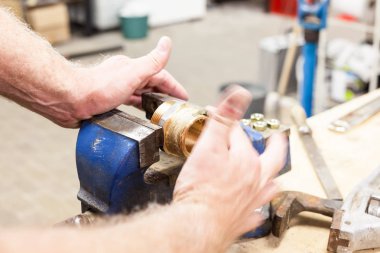 arasında benchfix için su ile kenevir ve beyinameliyatı MANŞONLA