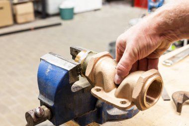 arasında benchfix için su ile kenevir ve beyinameliyatı MANŞONLA