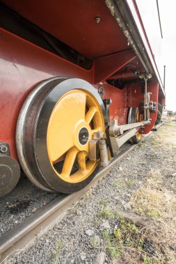 Eski bir merkezinde eski bir tren var