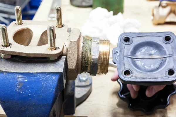 arasında benchfix için su ile kenevir ve beyinameliyatı MANŞONLA