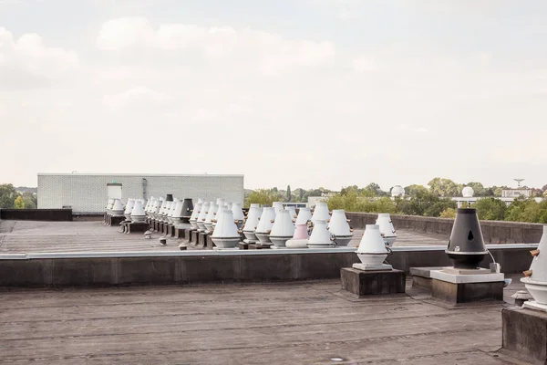 Ventilatoren Auf Dem Dach Eines Hochhauses Industriegebiet — Stockfoto