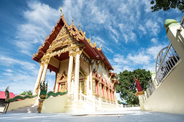 Nuevo Templo Tailandés Mae Kue Día Soleado Tailandia — Foto de Stock