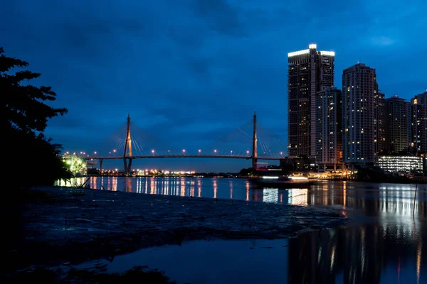 Diese Schöne Bhumibol Brücke Liegt Der Hauptstadt Thailands — Stockfoto