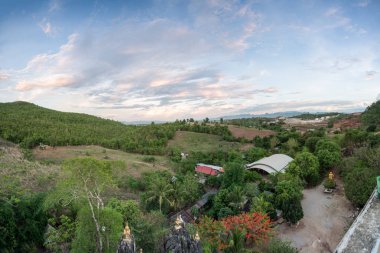 Tayland myanmar sınırındaki görülmektedir: Bu güzel manzara dağlar