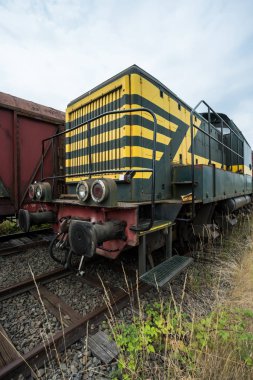 Eğer bir tren atılır, hin tren mezarlıkta biter
