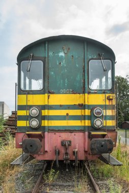 Eğer bir tren atılır, hin tren mezarlıkta biter