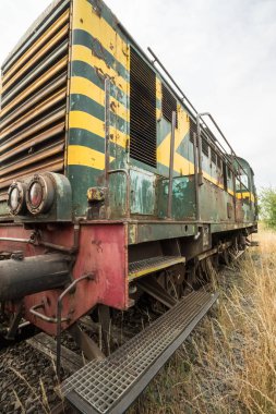 Eğer bir tren atılır, hin tren mezarlıkta biter