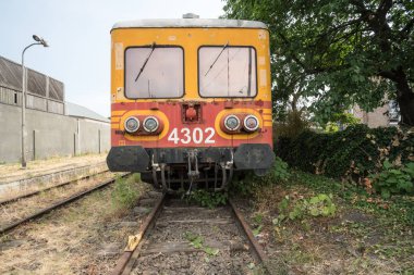 Eğer bir tren atılır, hin tren mezarlıkta biter