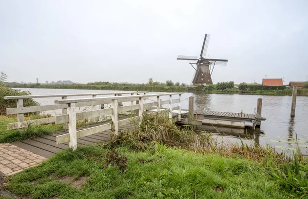 Agua Hay Varios Molinos Viento Kinderdijk Holanda — Foto de Stock