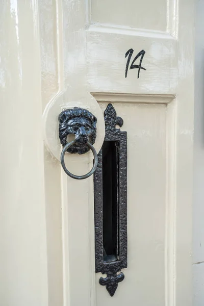 Wooden Door You Find Door Knocker Mailbox — Stock Photo, Image