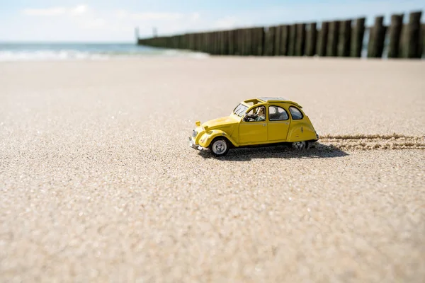Una Miniatura Sulla Costa Olandese Una Giornata Sole — Foto Stock