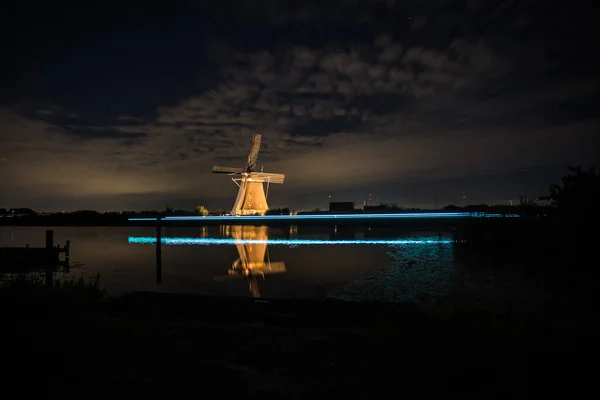 Beautiful Windmills Kinderdijk Illuminated White Light Blue Hour — Stock Photo, Image