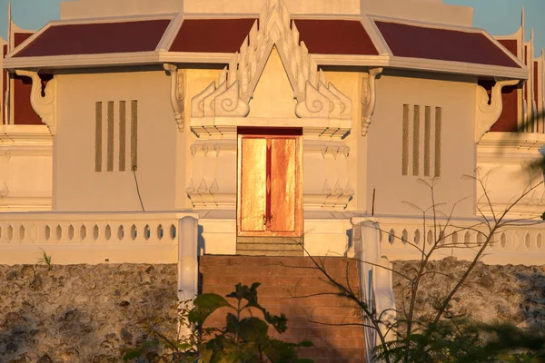 Cima Una Montaña Borde Mae Sot Hay Hermoso Templo — Foto de Stock