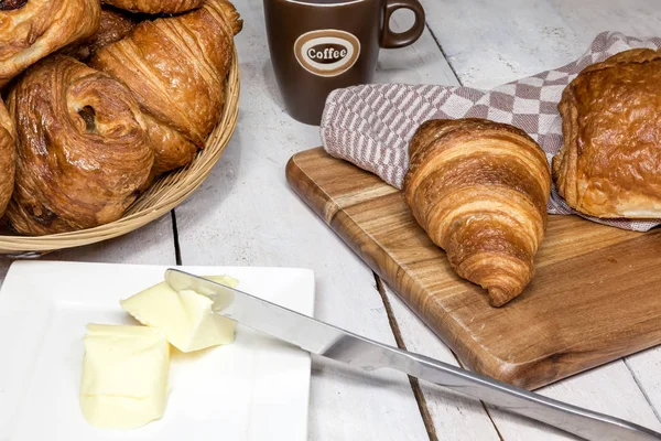 Buttercake Rozinkami Croissant Listového Těsta — Stock fotografie