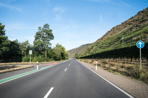 Steep Road Mountain Next Moselle Germany — Stock Photo, Image