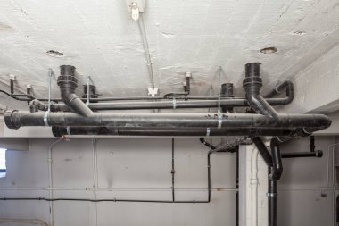 sağlam boru Polietilen Drenaj boruları Bodrum katında tuvaletler için