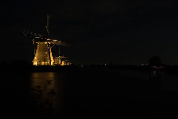 Durante Noche Por Noche Mundialmente Famoso Kinderdijk Los Países Bajos — Foto de Stock