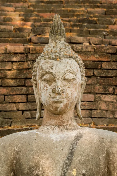 Buddha in an ancient temple — Stock Photo, Image