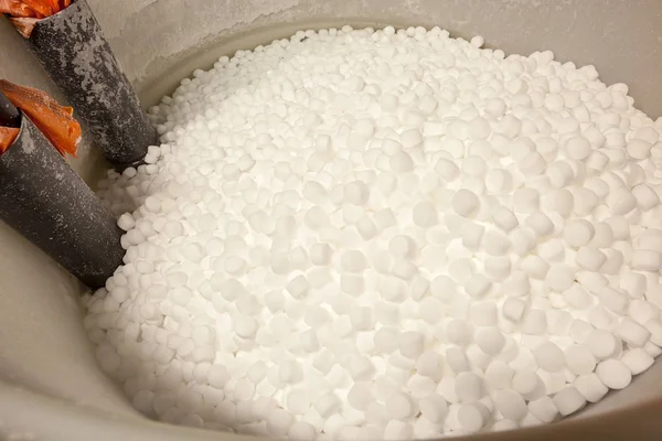 A Vízlágyító só blokkok — Stock Fotó