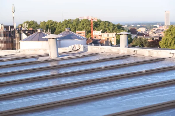 an zinc roof