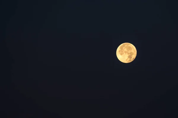 Een mooie maan — Stockfoto