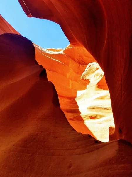 Explorando Hermoso Antelope Canyon Arizona — Foto de Stock