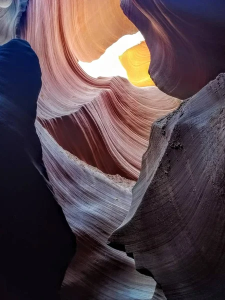 Explorando Hermoso Antelope Canyon Arizona — Foto de Stock