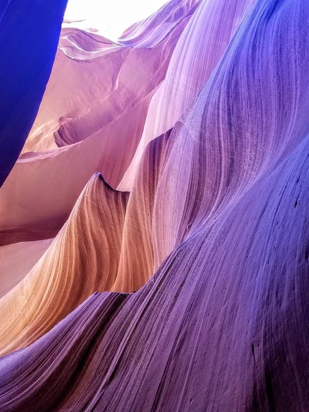 Explorando Hermoso Antelope Canyon Arizona —  Fotos de Stock