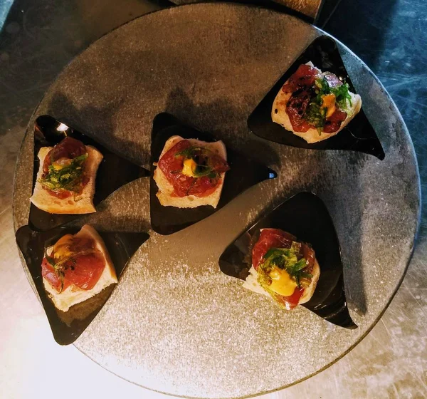 Crackers catering küçük ayar poke meze